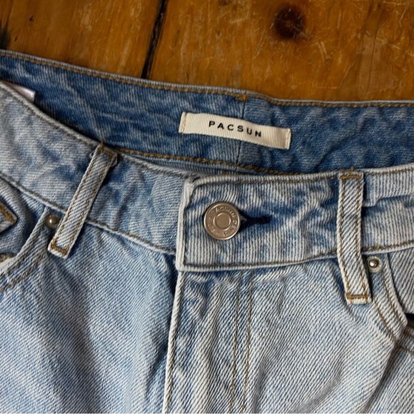 3/$15 High Waisted Distressed Mom Jeans - Picture 3 of 5